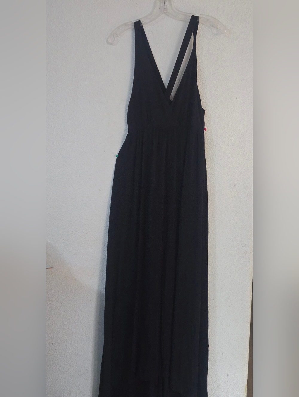 Cynthia Rowley Black V-Neck Sleeveless Maxi Dress - Picture 2 of 7